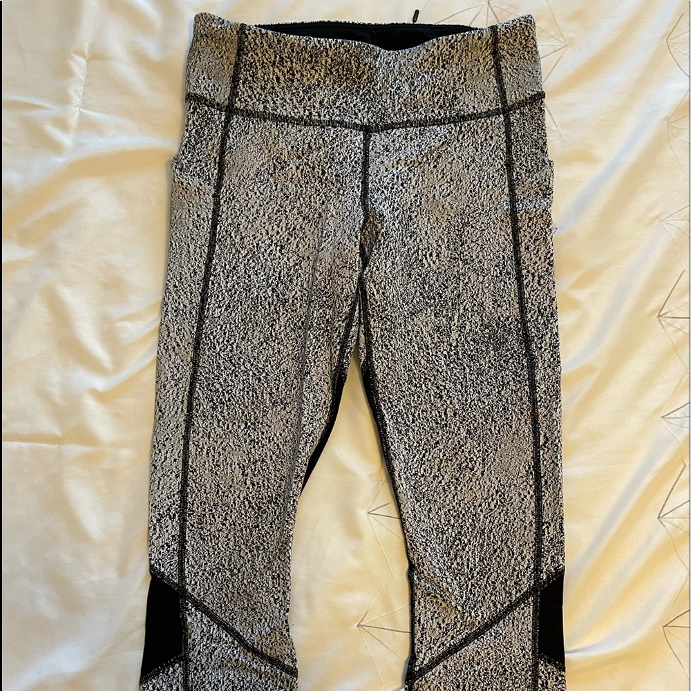 Lululemon cropped leggings